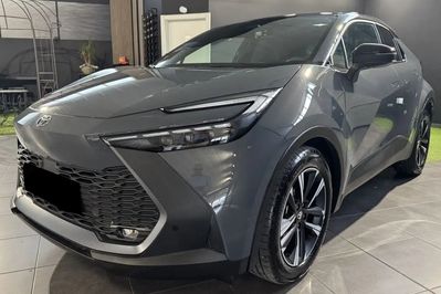 Toyota C-HR Style 2.0 Hybrid Dynamic Force Plug-in