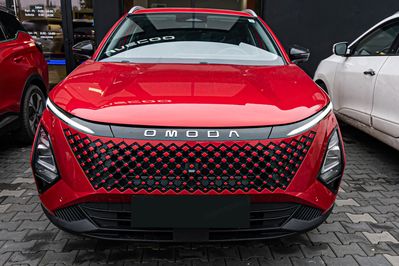 Omoda 5 1.5 T-GDI Hybrid Premium DHT