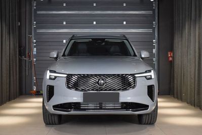 Volvo XC90 B5 AWD Plus Bright