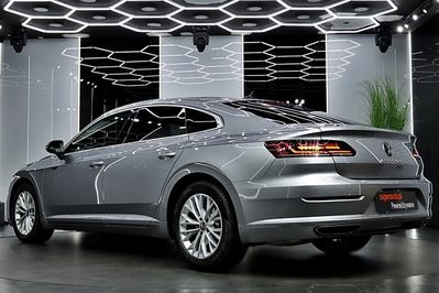 Volkswagen Arteon 2.0 TSI Essence DSG