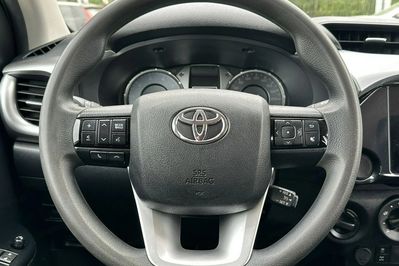 Toyota HiLux 2.4 d-4D Double Cab Dlx 4X4