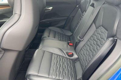 Audi e-tron GT RS quattro