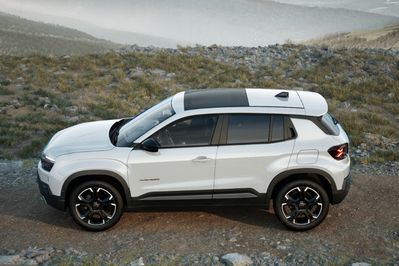 Jeep Avenger Summit 1.2 mHEV e-DCT6
