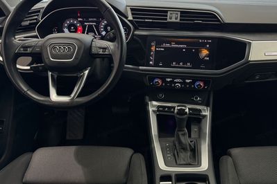 Audi Q3 35 TFSI mHEV S-Line S tronic