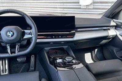 BMW Seria 5 520d xDrive M Sport
