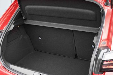 Peugeot 208 GT e-DCS6 1.2 mHEV