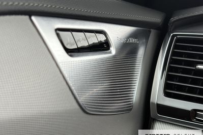Volvo XC90 T8 AWD Plug-In Hybrid Ultra Dark 7os aut