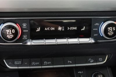 Audi Q5 45 TFSI mHEV Quattro S Line S tronic