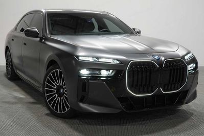 BMW Seria 7 740d xDrive M Sport