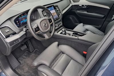 Volvo XC90 T8 AWD Plug-In Hybrid Ultra Dark 7os