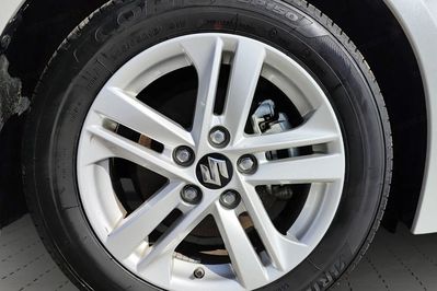 Suzuki Swace 1.8 Hybrid Premium Plus CVT