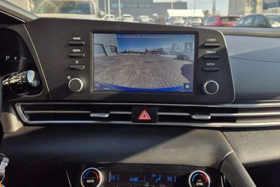 Hyundai Elantra 1.6 Smart DCT