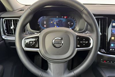 Volvo V60 B4 B Plus Dark