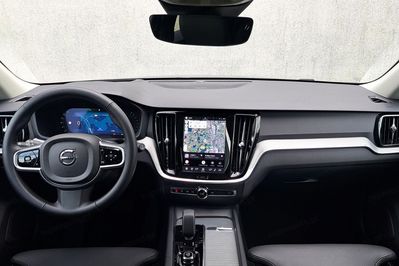 Volvo V60 B4 B Plus Dark aut