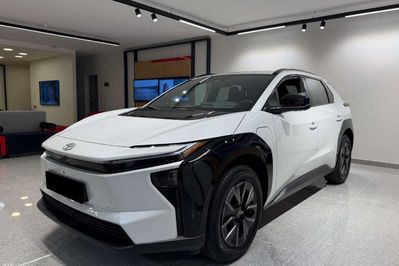 Toyota bZ4X Style EV AWD