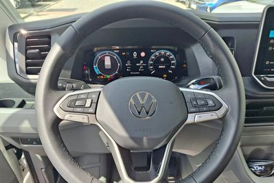 Volkswagen Crafter L4H3 8AT
