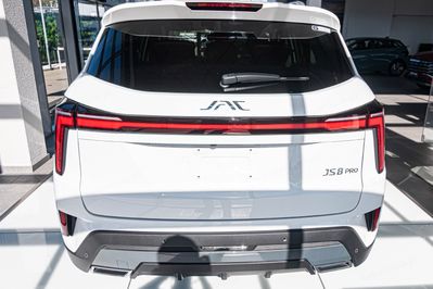 Jac JS8 1.5 T-GDI 7 DCT 6os.