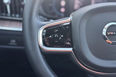 Volvo XC60 B5 B AWD Ultimate Dark