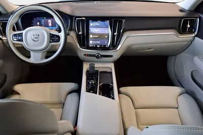 Volvo V60 CC Core B4 D AWD aut