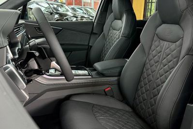 Audi Q7 SQ7 TFSI quattro