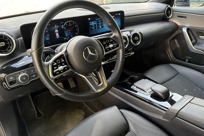 Mercedes CLA 200