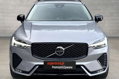 Volvo XC60 B5 B AWD Ultra Dark