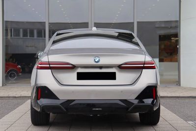 BMW Seria 5 550e xDrive M Sport