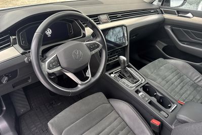 Volkswagen Passat Elegance 2.0 TSI  DSG