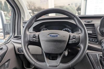 Ford Transit Custom L2H1 AT