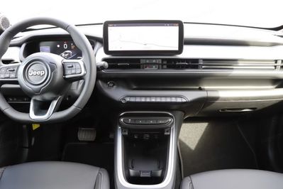 Jeep Avenger Overland 4xe 1.2 T3 mHEV eDCT6