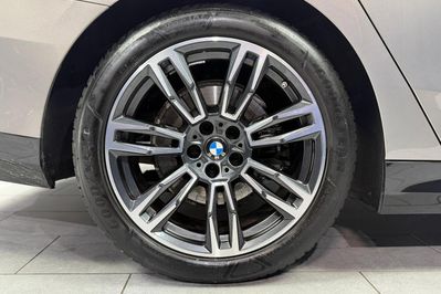 BMW Seria 5 520d xDrive M Sport