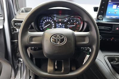Toyota Proace City Verso Long 1.5 d-4D Business