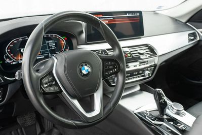 BMW Seria 5 Touring 520i