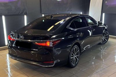 Lexus ES 300h Prestige