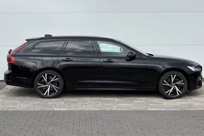 Volvo V90 T6 eAWD Plug-In Hybrid Plus Dark