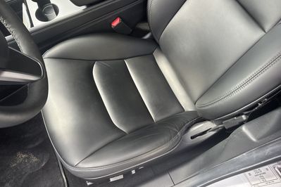 Tesla Model 3 RWD