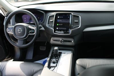 Volvo XC90 B5 D AWD Momentum Pro aut