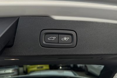Volvo V60 B3 B R-Design aut