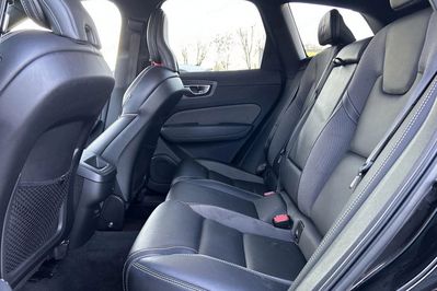 Volvo XC60 B4 B R-Design aut