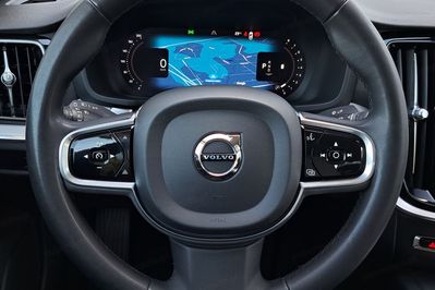Volvo S60 B4 B Plus Dark aut