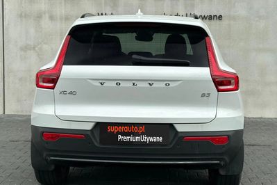 Volvo XC40 B3 Plus Dark