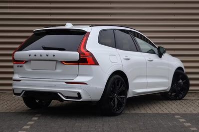 Volvo XC60 B5 B AWD Ultra Black Edition