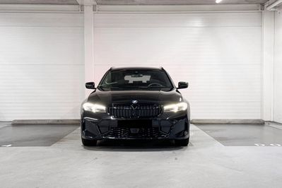 BMW Seria 3 Touring 330i xDrive M Sport