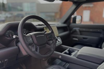 Land Rover Defender 130 3.0 D350 mHEV X-Dynamic HSE