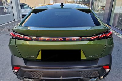 Peugeot 408 GT Exclusive S&S e-DCS6 1.2 PureTech mHEV