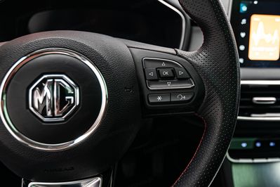 MG HS 1.5 T-GDI Luxury