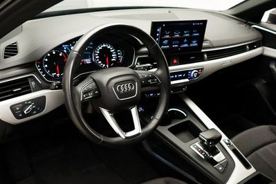 Audi A4 45 TFSI mHEV quattro S tronic