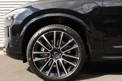 Volvo XC90 T8 AWD Plug-In Hybrid Ultra Dark 7os