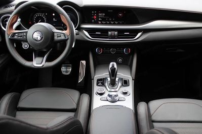 Alfa Romeo Stelvio Turbo Intensa Q4