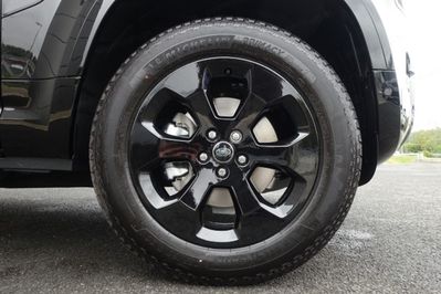 Land Rover Defender 90 D250 X-Dynamic SE